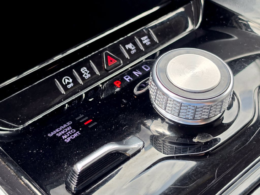 Used 2022 Jeep Wagoneer Series I AWD/4WD image 27