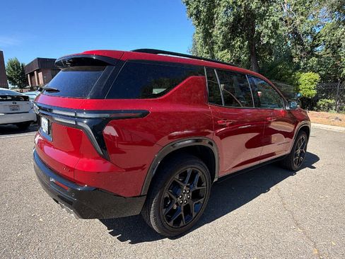 Used 2026 Chevrolet Traverse RS AWD/4WD image 5