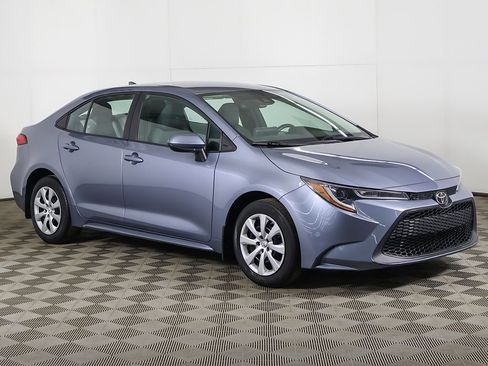 Used 2022 Toyota Corolla LE FWD image 42
