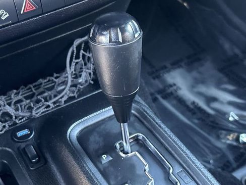 Used 2017 Jeep Wrangler Unlimited Sport image 30