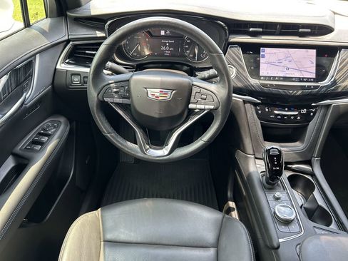 Certified 2023 Cadillac XT6 Premium Luxury image 14