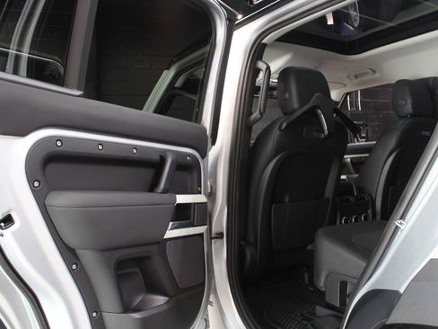 Used 2020 Land Rover Defender 110 First Edition AWD/4WD image 44