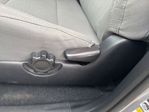 Certified 2019 Toyota Tacoma SR5 image 39