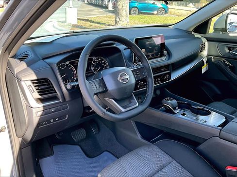 New 2026 Nissan Rogue SV image 8