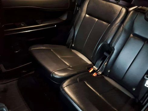 Used 2021 Ford Expedition XLT image 16