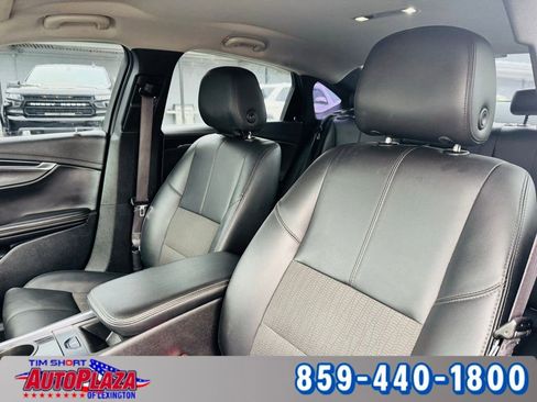 Used 2017 Chevrolet Impala LT image 46
