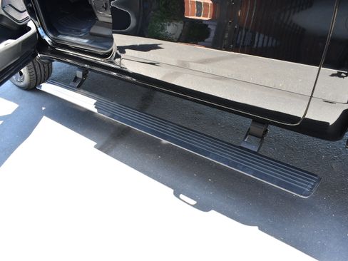 Used 2023 RAM 1500 Limited RWD image 8