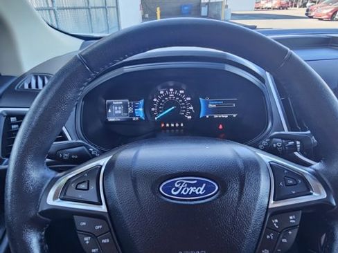 Certified 2023 Ford Edge SEL image 18