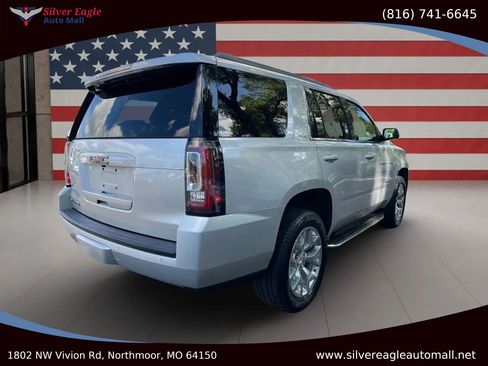 Used 2017 GMC Yukon SLE w/ SLE Value Package image 4