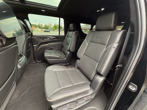 Certified 2023 Cadillac Escalade ESV Sport AWD/4WD image 22