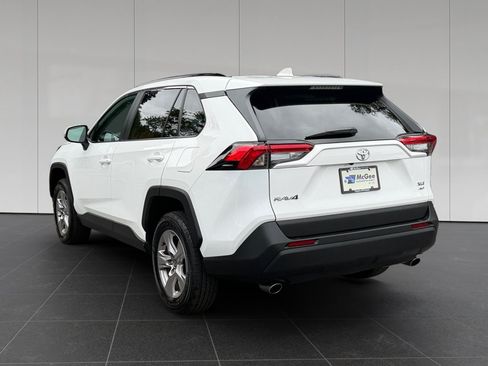 Used 2025 Toyota RAV4 XLE AWD/4WD image 3