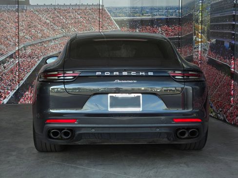 Used 2020 Porsche Panamera RWD image 7