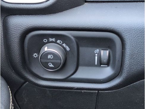 Used 2024 RAM 2500 Big Horn image 27