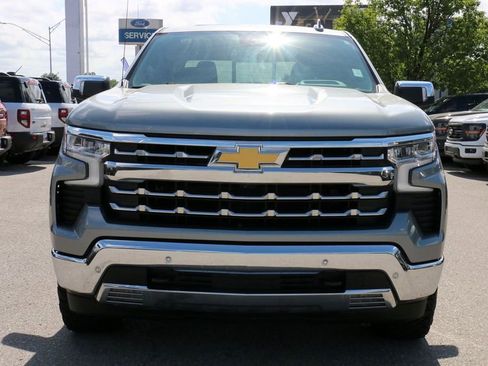 Used 2025 Chevrolet Silverado 1500 LTZ w/ LTZ Premium Package AWD/4WD image 3