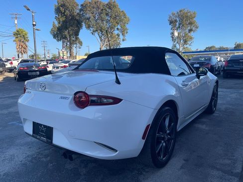 Used 2017 MAZDA MX-5 Miata Grand Touring RWD image 5