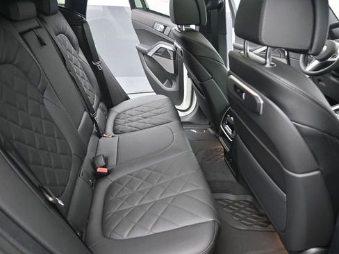 New 2026 BMW X6 xDrive40i image 24