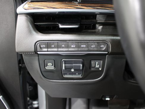 Certified 2024 Cadillac Escalade Premium Luxury w/ Performance Package AWD/4WD image 9