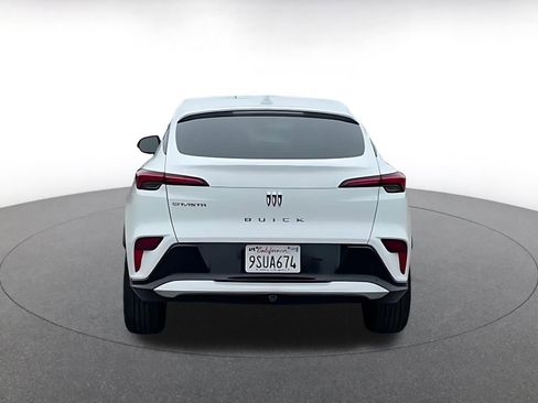 Used 2025 Buick Envista Sport Touring image 12
