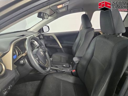 Used 2014 Toyota RAV4 LE FWD image 13