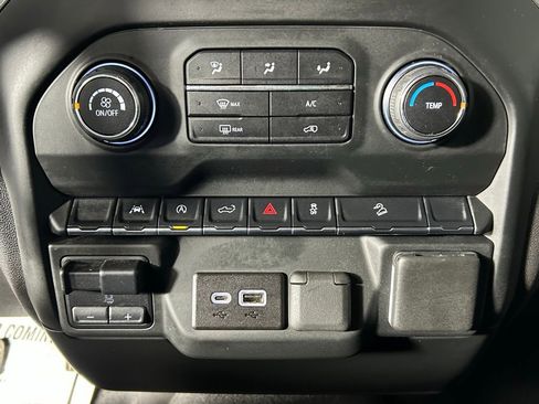 Used 2024 Chevrolet Silverado 1500 Custom Trail Boss AWD/4WD image 20