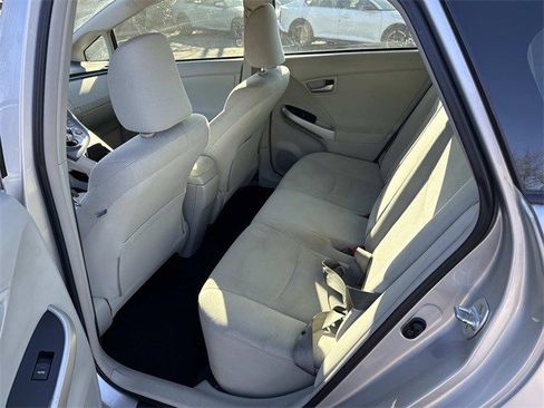 Used 2013 Toyota Prius Two image 12
