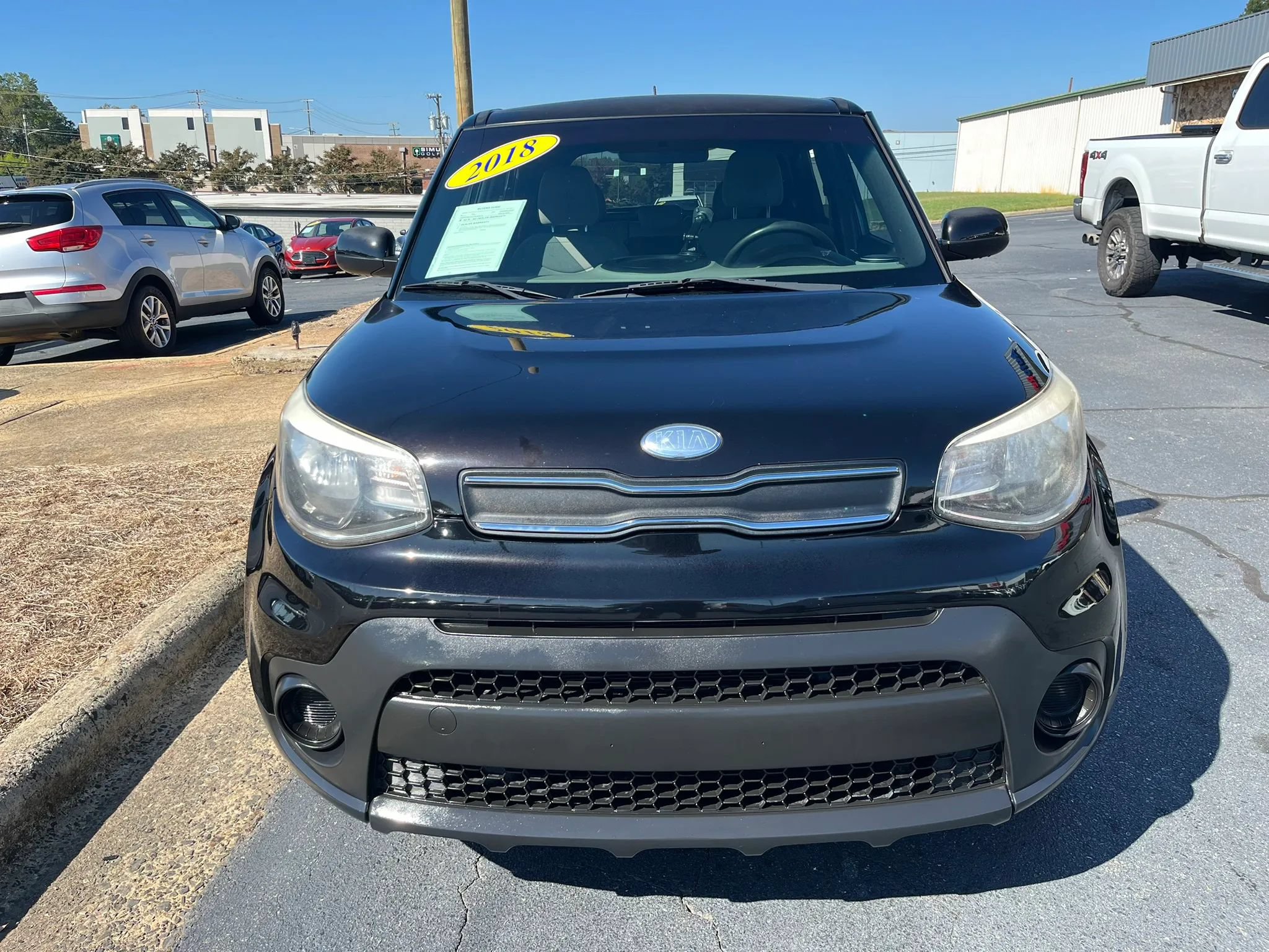Used 2018 Kia Soul FWD image 2