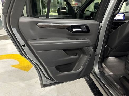 Certified 2025 Chevrolet Tahoe Z71 AWD/4WD image 30