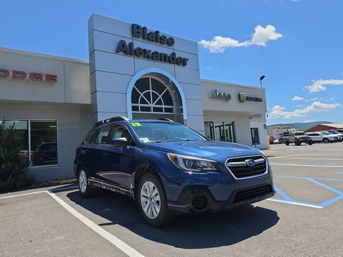 Used 2019 Subaru Outback 2.5i AWD/4WD image 1