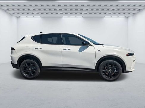 New 2025 Dodge Hornet GT w/ GT Blacktop Package image 4