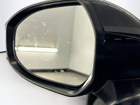 Used 2023 Toyota Crown Platinum image 16