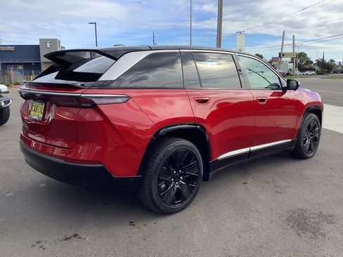 Used 2025 Jeep Wagoneer S Limited image 32