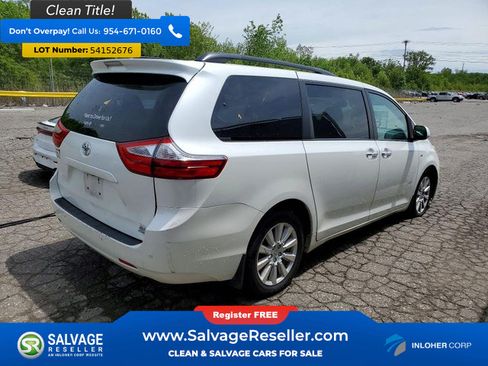 Used 2017 Toyota Sienna XLE Premium AWD/4WD image 4