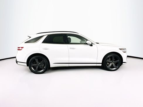 Used 2022 Genesis GV70 2.5T w/ Sport Prestige Package AWD/4WD image 10