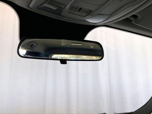 Used 2019 Jeep Renegade Latitude image 17