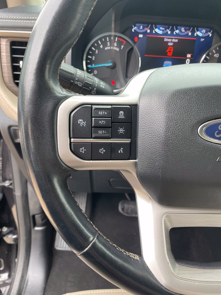 Used 2024 Ford Expedition Limited RWD image 15