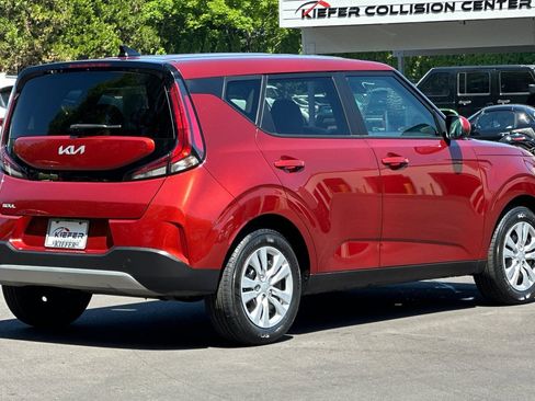 Certified 2025 Kia Soul LX FWD image 4