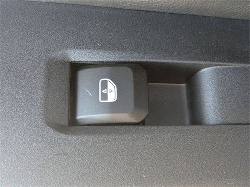 New 2026 Jeep Compass Latitude image 25