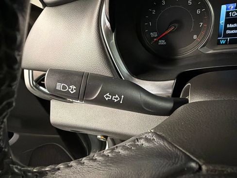 Used 2018 Chevrolet Traverse LT FWD image 21