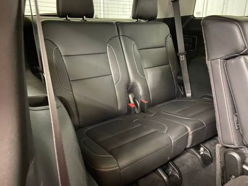 Used 2023 GMC Acadia SLT image 17