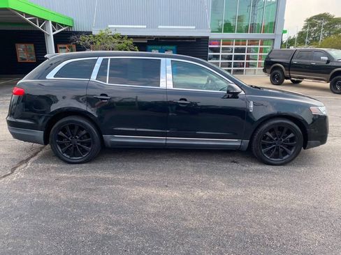 Used 2011 Lincoln MKT AWD w/ 201A Rapid Spec Order Code image 4