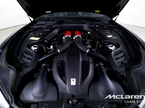 Used 2018 Ferrari GTC4Lusso T image 26