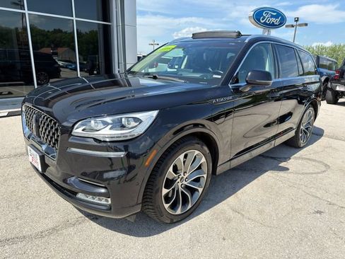 Used 2020 Lincoln Aviator Grand Touring w/ Equipment Group 302A AWD/4WD image 3