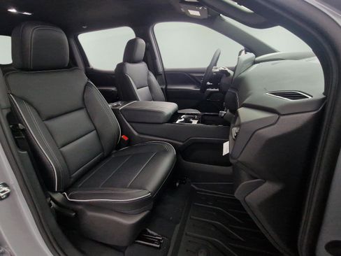 New 2026 Chevrolet Silverado EV LT image 25