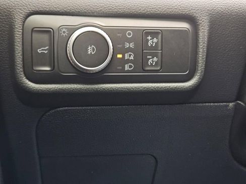 Used 2020 Ford Explorer XLT w/ Equipment Group 202A image 39