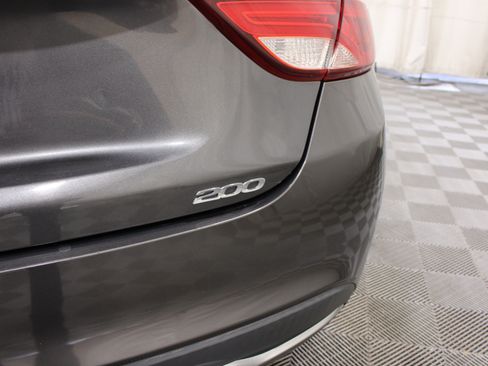 Used 2015 Chrysler 200 Limited w/ Convenience Group FWD image 24