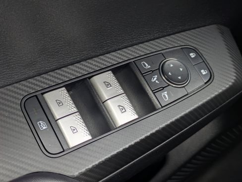 Used 2024 Mitsubishi Outlander SE FWD image 15