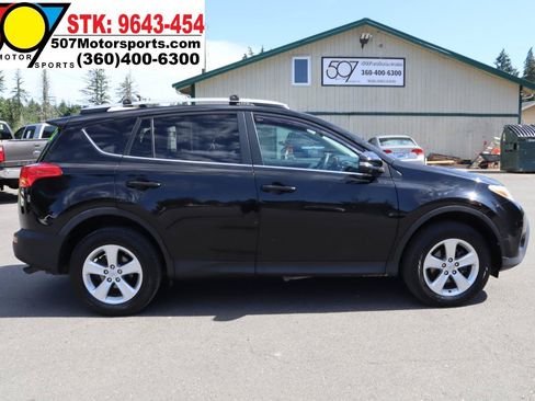 Used 2013 Toyota RAV4 XLE AWD/4WD image 10