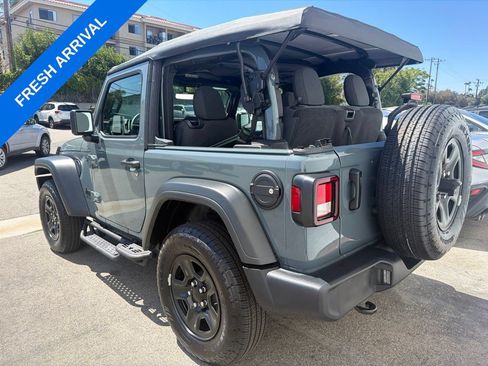 Used 2025 Jeep Wrangler Sport AWD/4WD image 3
