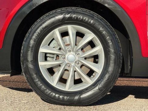 Used 2016 Kia Sorento LX w/ LX Convenience Package image 31