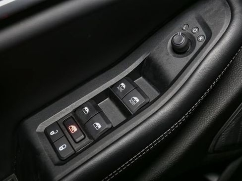 Used 2023 Jeep Grand Cherokee 4WD 4xe w/ Luxury Tech Group II image 42